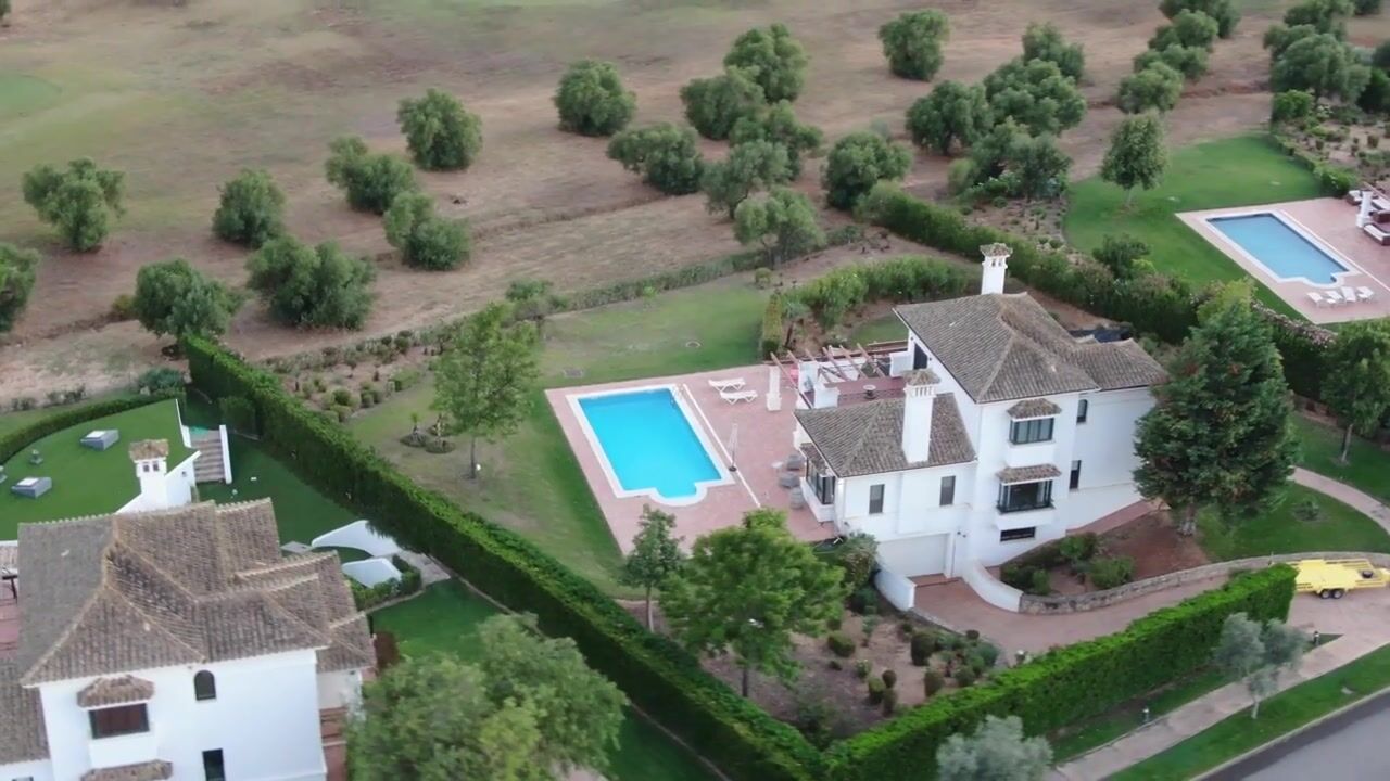 Video of Calle Olivo 10