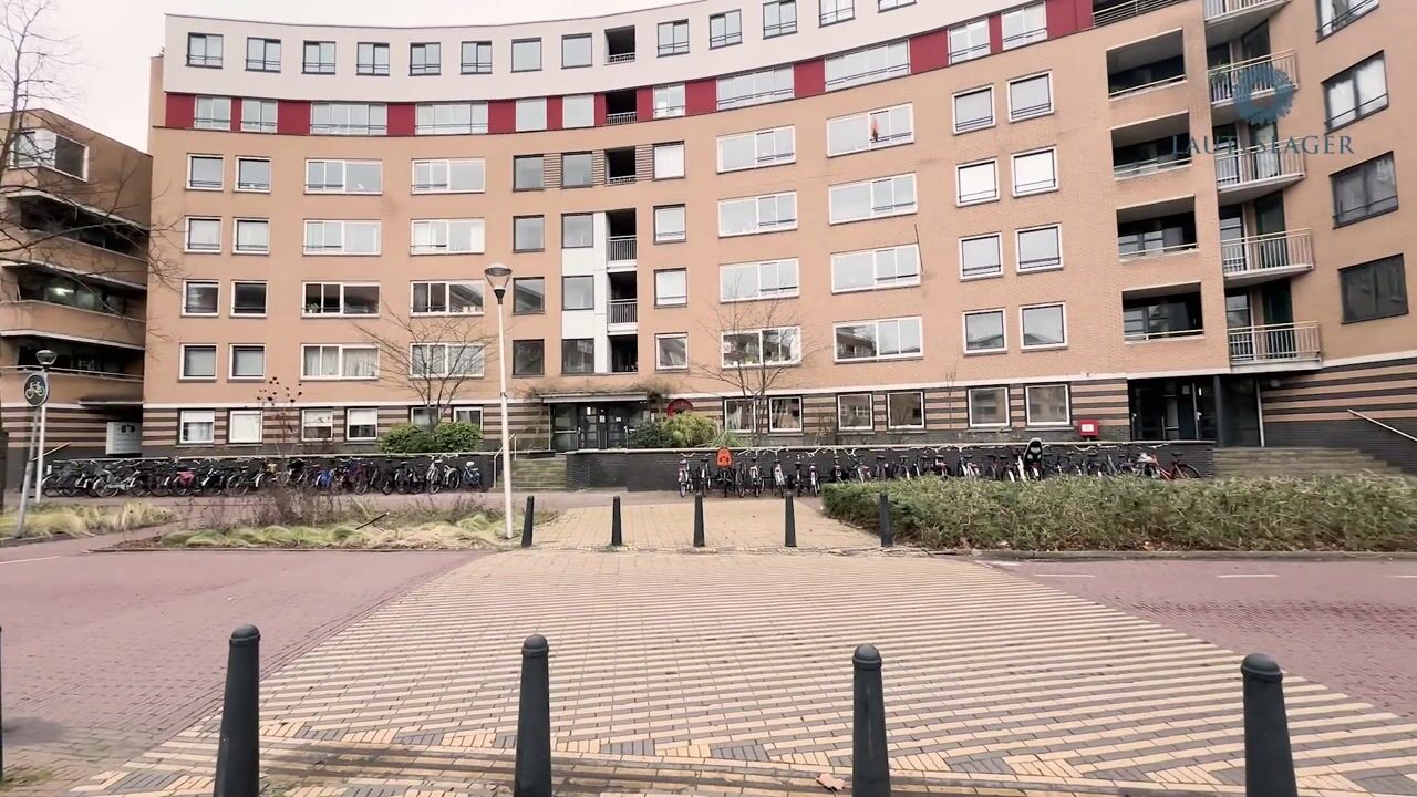 Video van Henriëtte Roland Holststraat 44