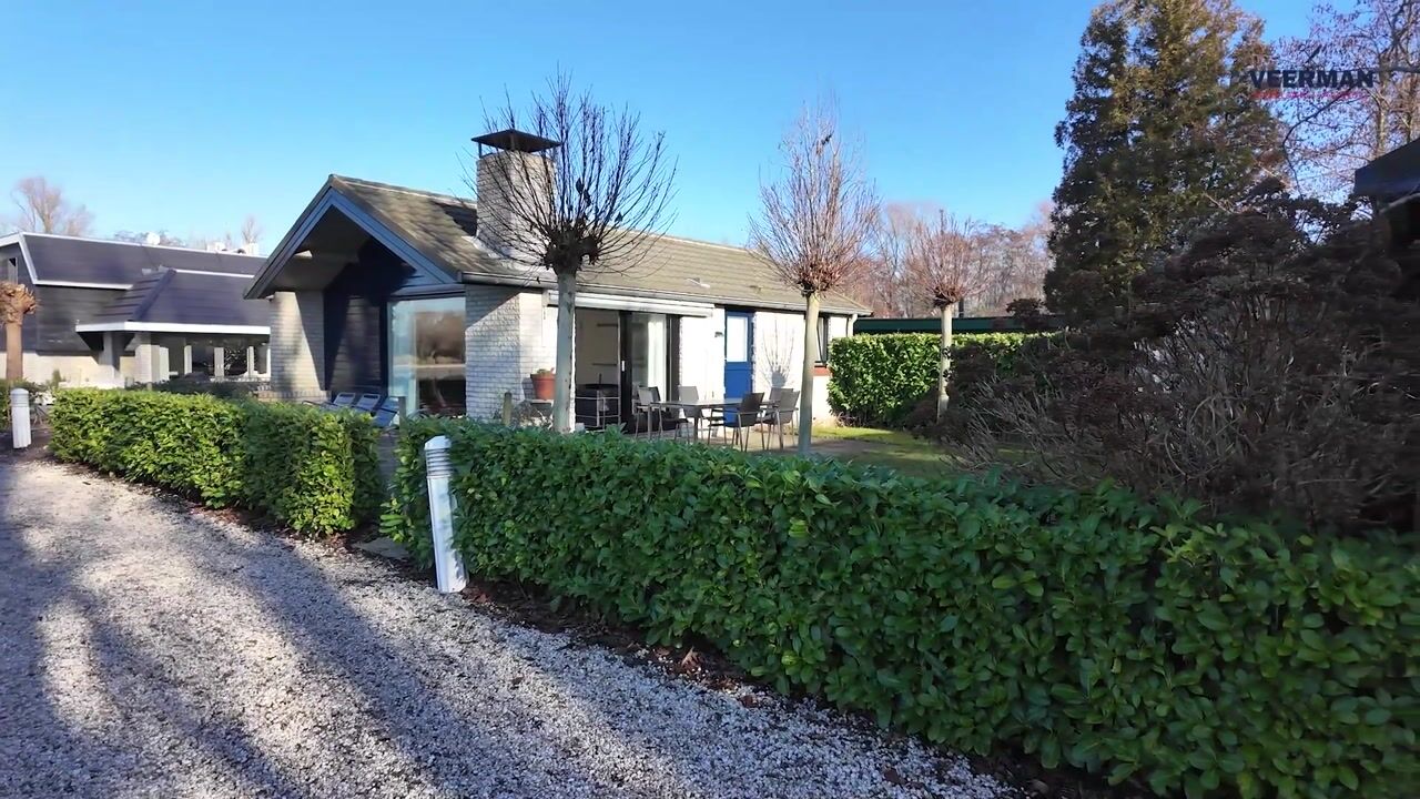 Video of Nieuw-Loosdrechtsedijk 212-B32