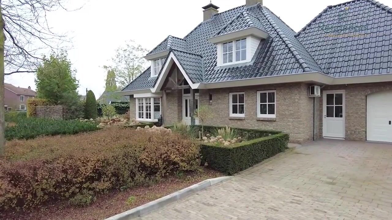 View video of Prins Hendrikstraat 2