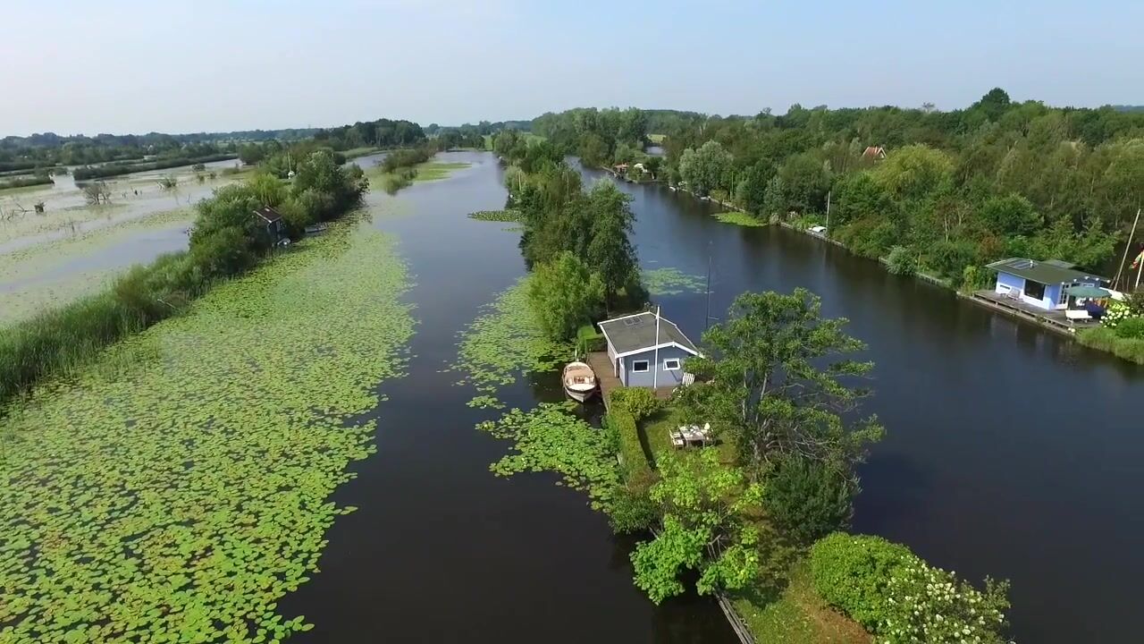 Bekijk video van De Plassen Zuid 345