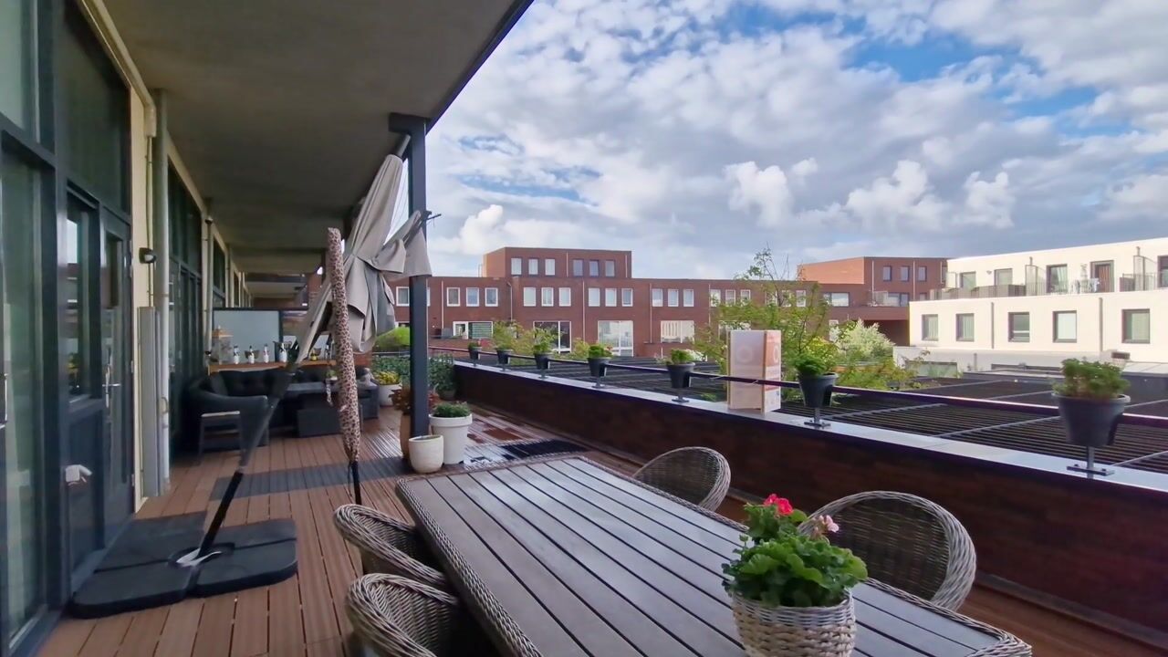 Video van Laan van Wateringse Veld 827
