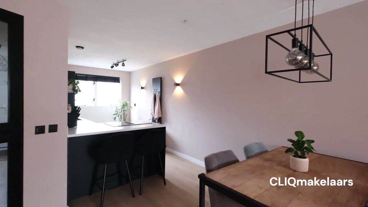 Video van Reina Prinsen Geerligstuin 33