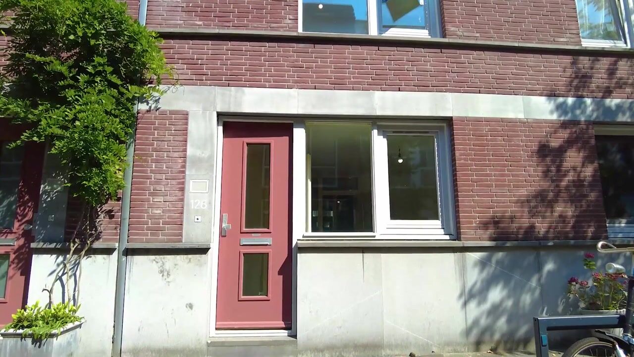 Video van Adrianastraat 128