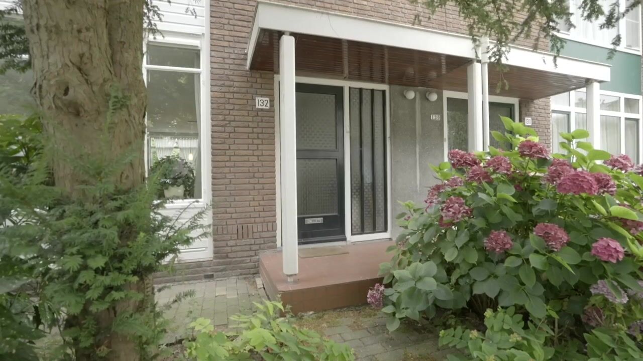 Bekijk video van Meermanstraat 132