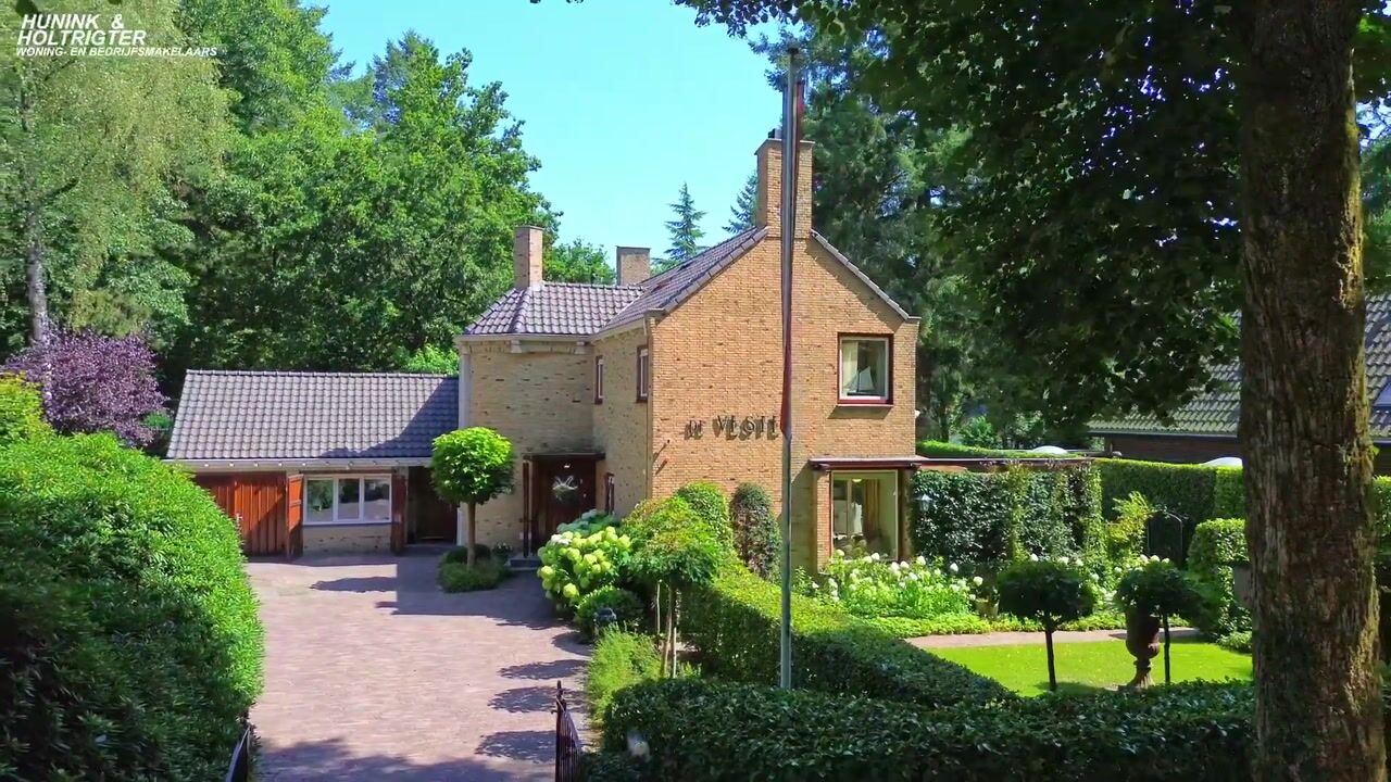 Video of Burg. Roosmale Nepveulaan 15