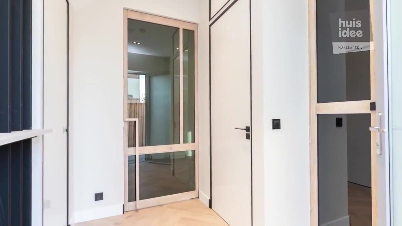 Video van John Bardeenstraat 18