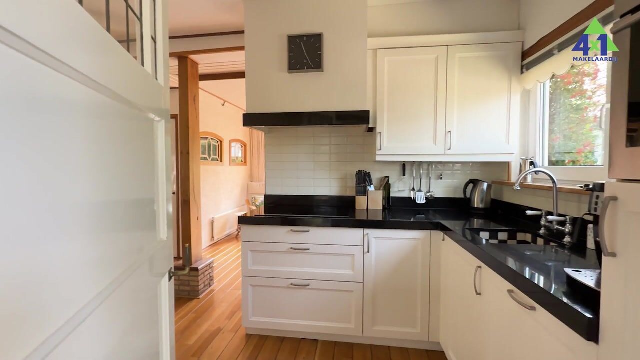 Video van Dorpsstraat 300