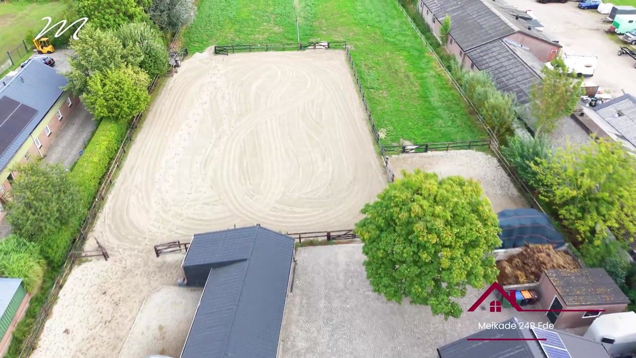 Video van Meikade 24-B