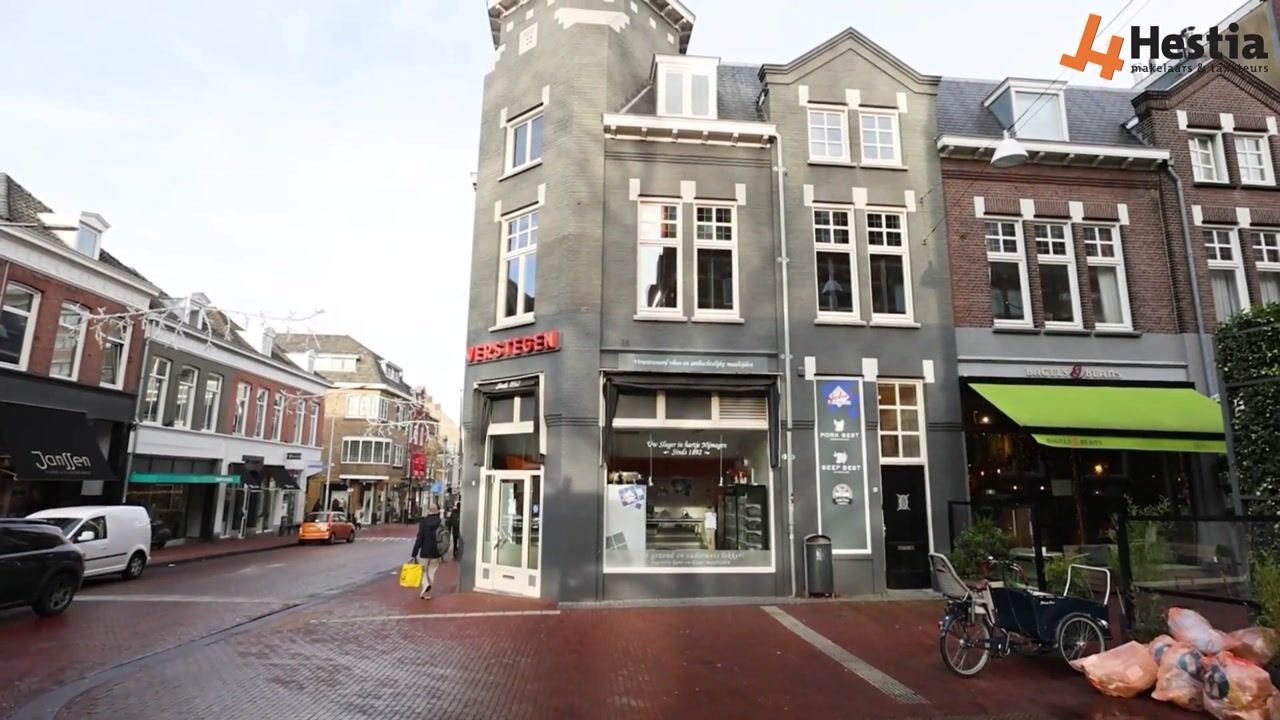 Bekijk video van van Broeckhuysenstraat 56