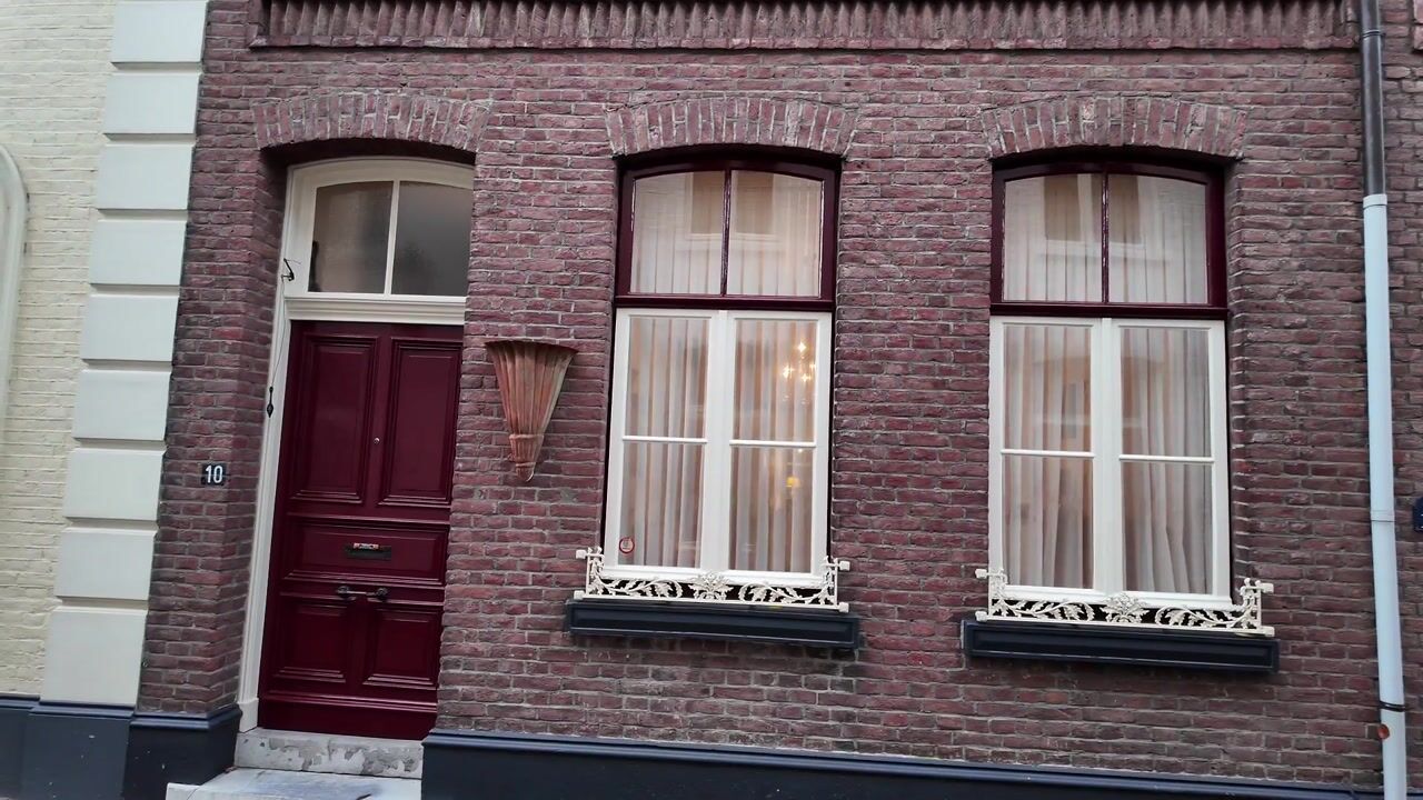 View video of Begijnenhofstraat 10