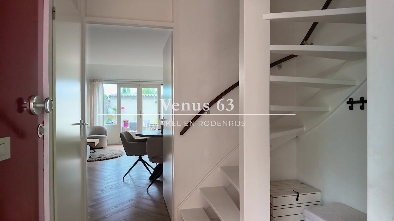 Video van Venus 63
