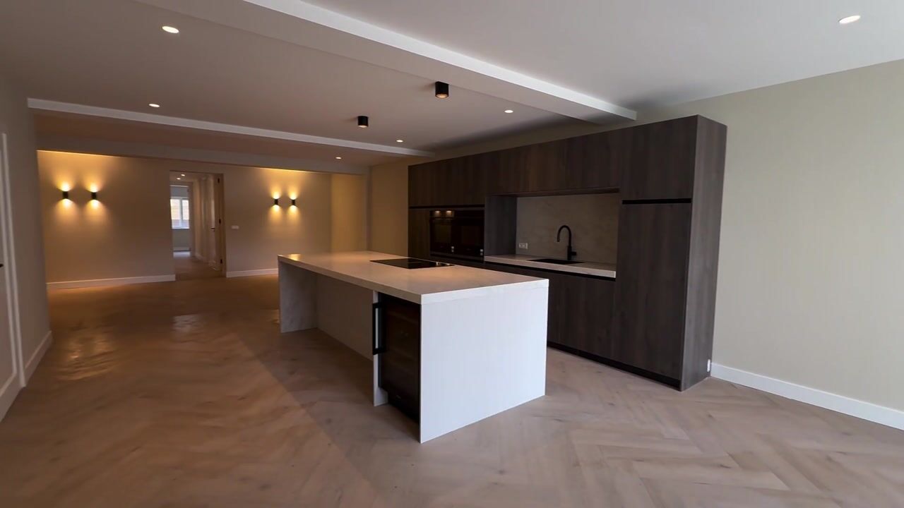 Video of Dr. Lelykade 272-A