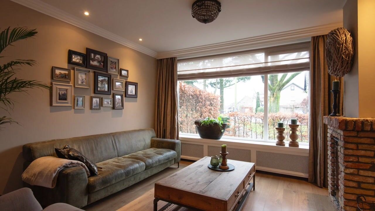 Video van Anna van Burenstraat 21