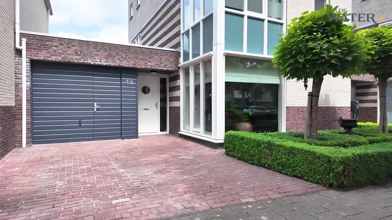 Video van Maasbommelstraat 49