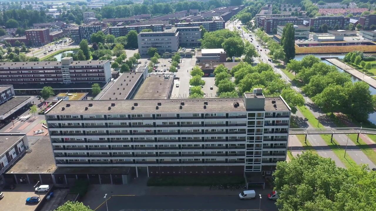 Bekijk video van Cloekplein 72