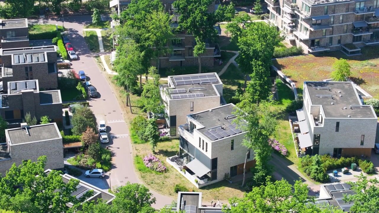 Video van Struikheidelaan 55