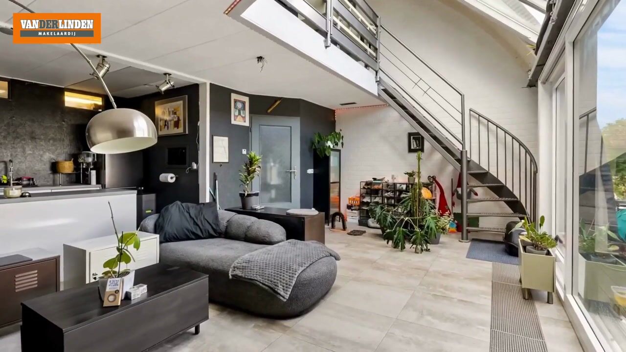 Video van Hopperzuigerstraat 19