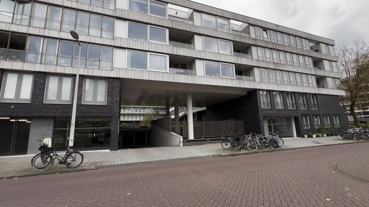 View video of Maassluisstraat 53