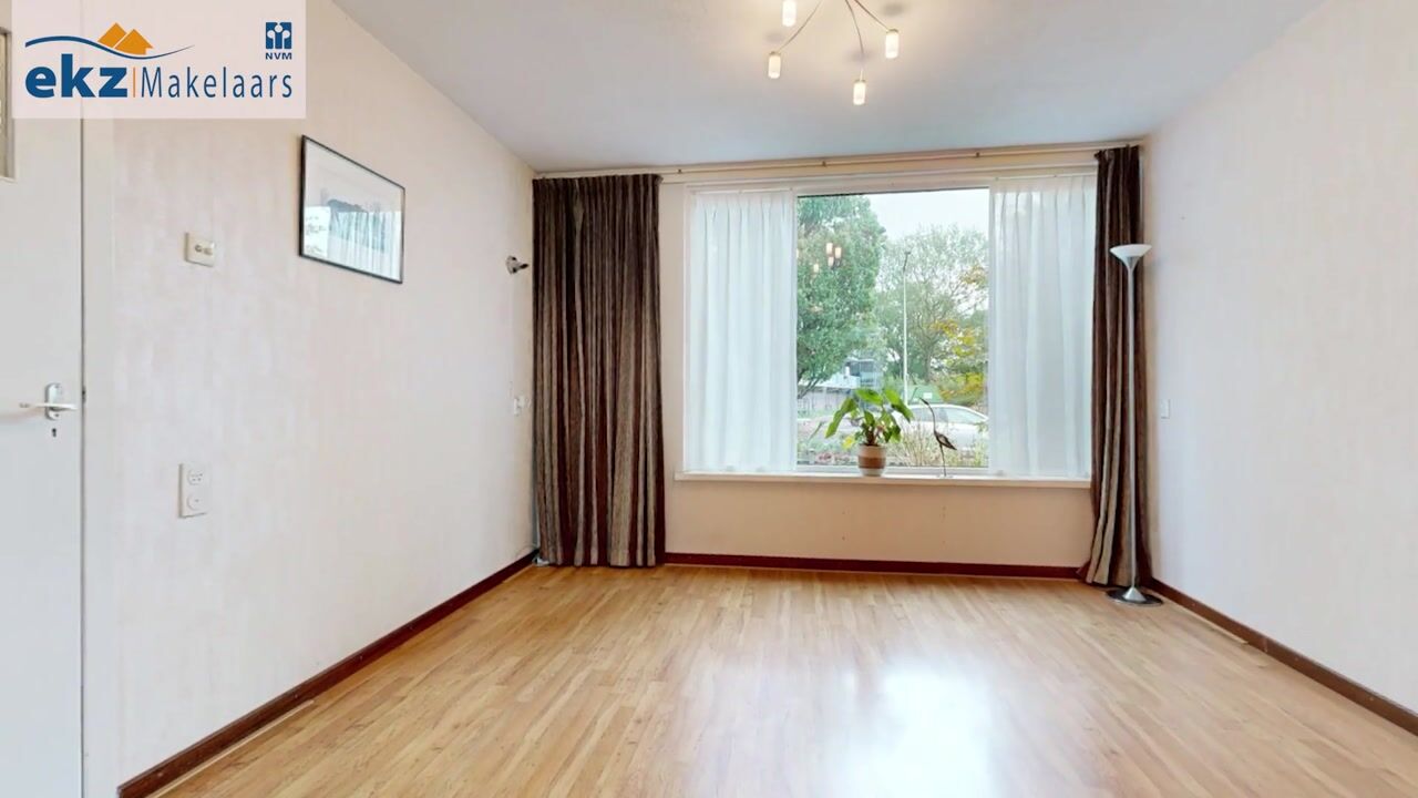 Video of Jeanne d'Arclaan 43