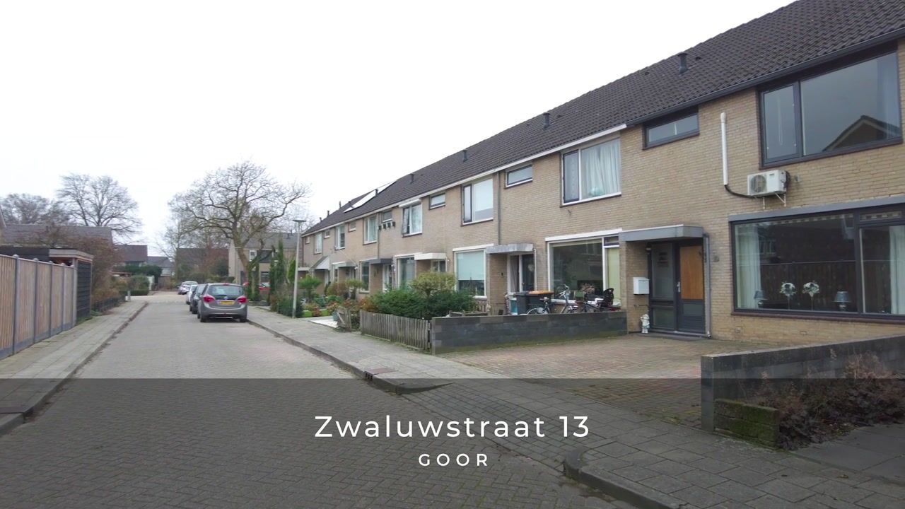 Bekijk video van Zwaluwstraat 13