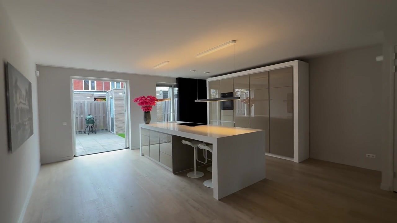 Video of De Druiventrap 30