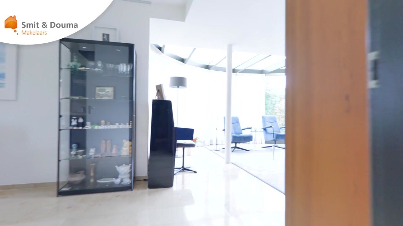 Video of de Hulst 53