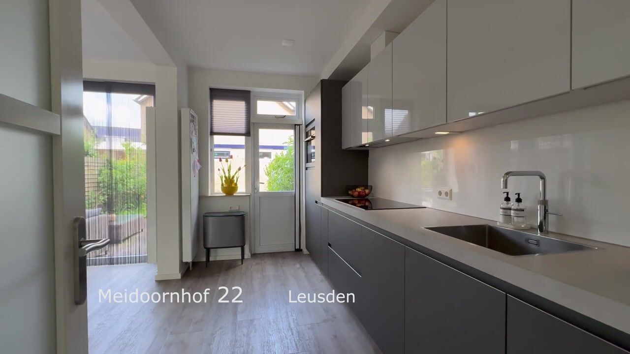 Video van Meidoornhof 22