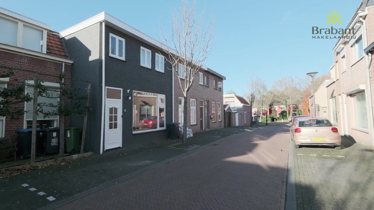 Bekijk video van Maarten Trompstraat 6