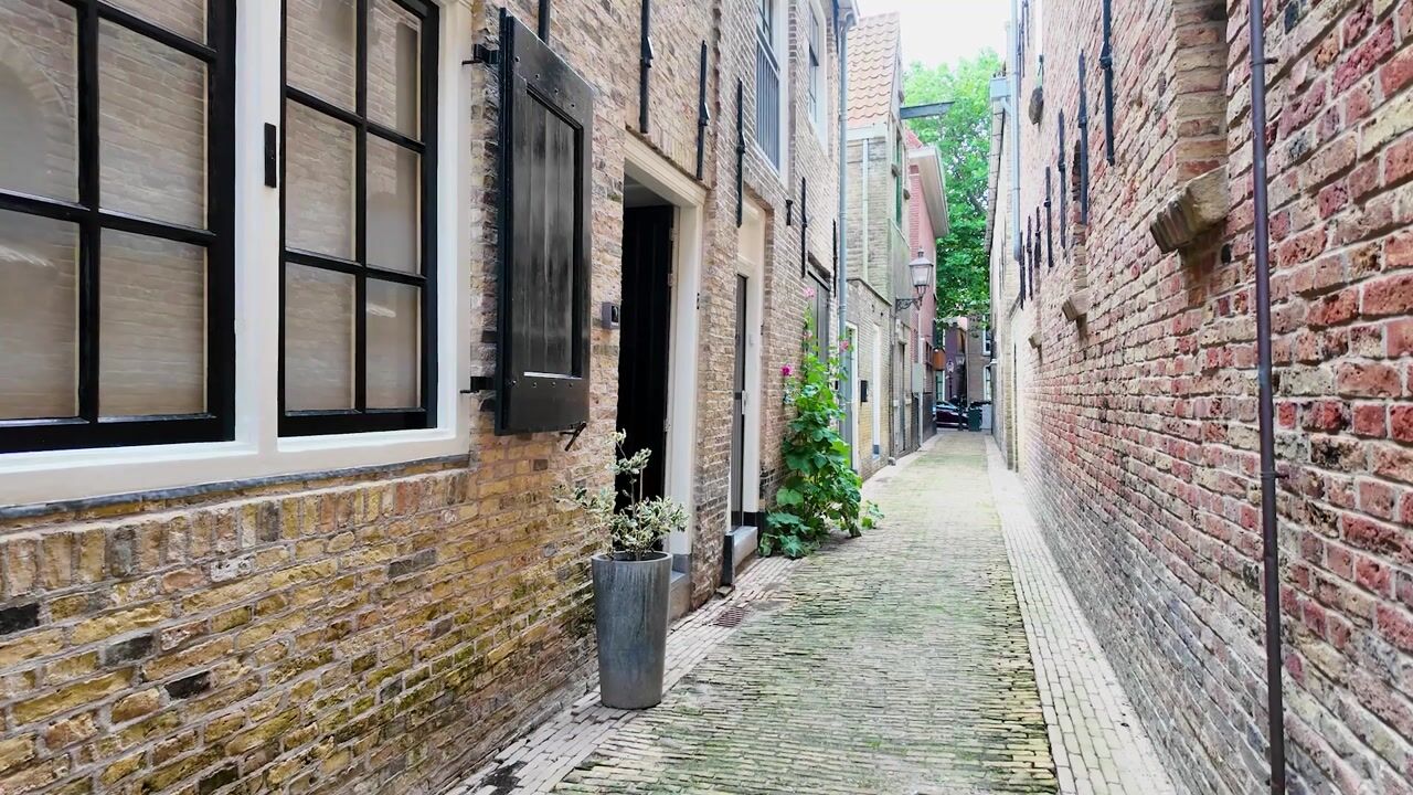 Video van Roeperssteeg 7