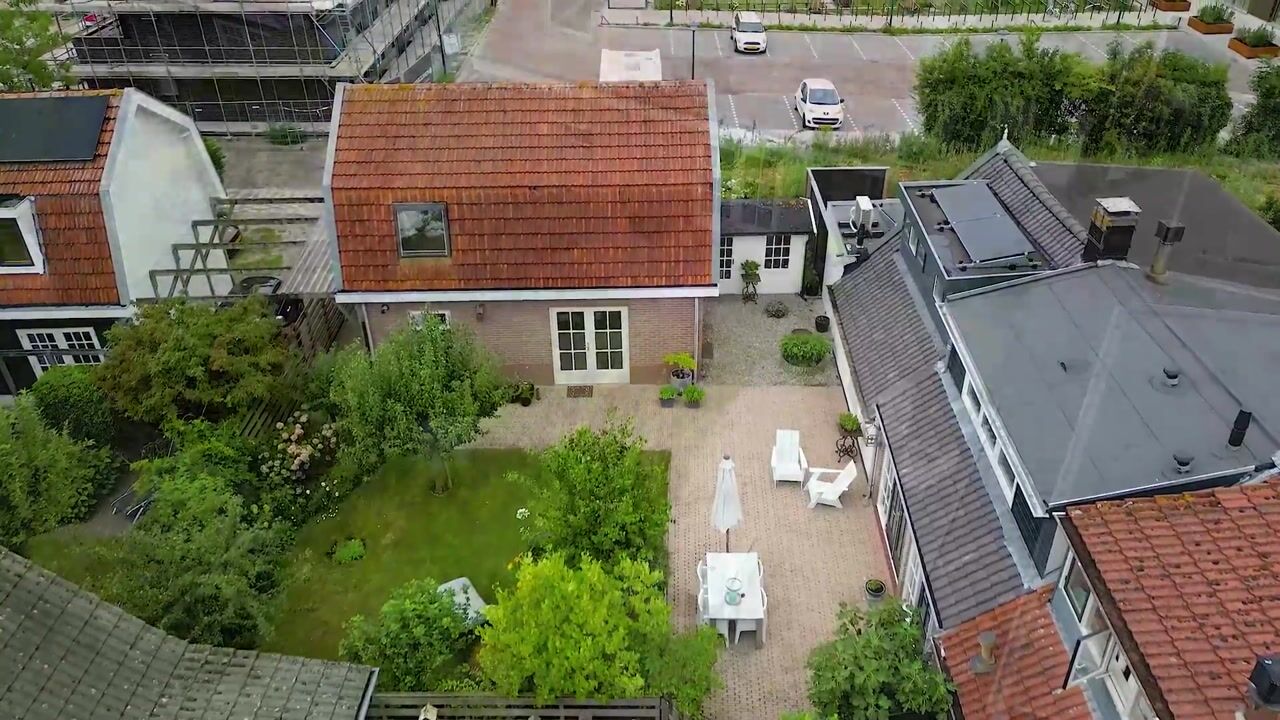 Video of Laan van Niftarlake 37