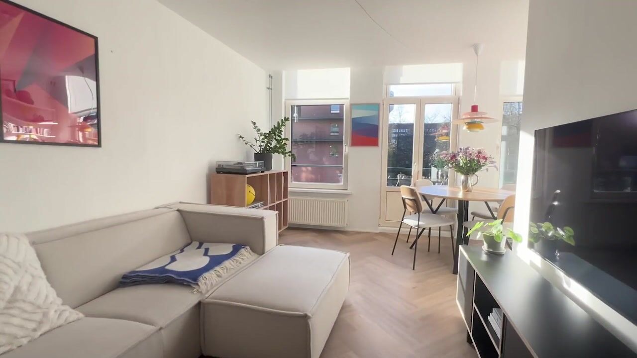 Video of Van Hallstraat 15-1