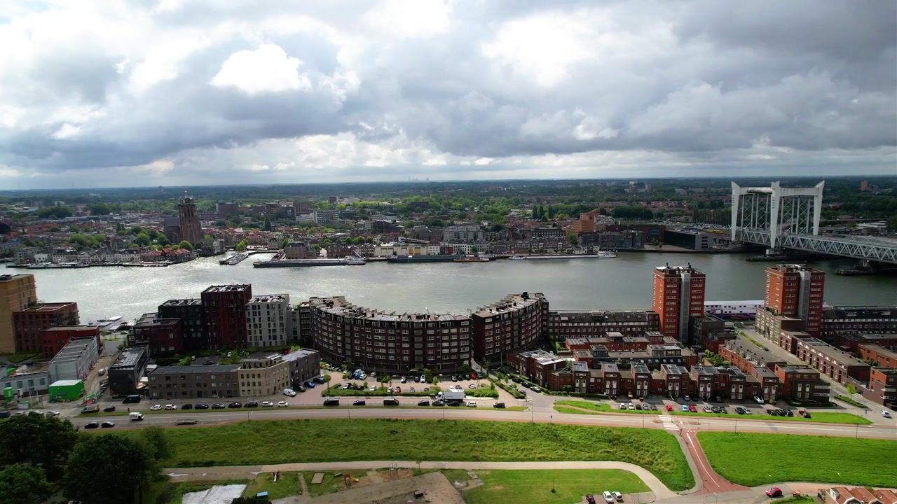 Video van Maasboulevard 122