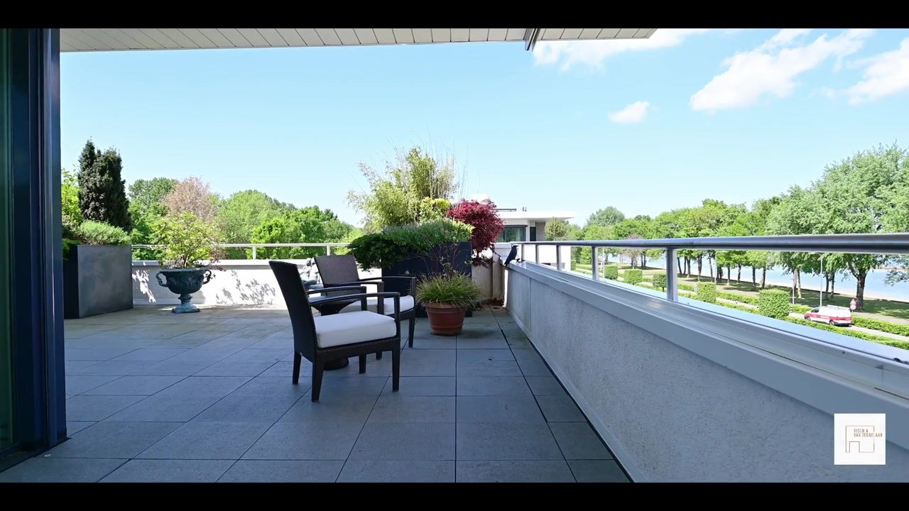 Video van IJsselmeerweg 63