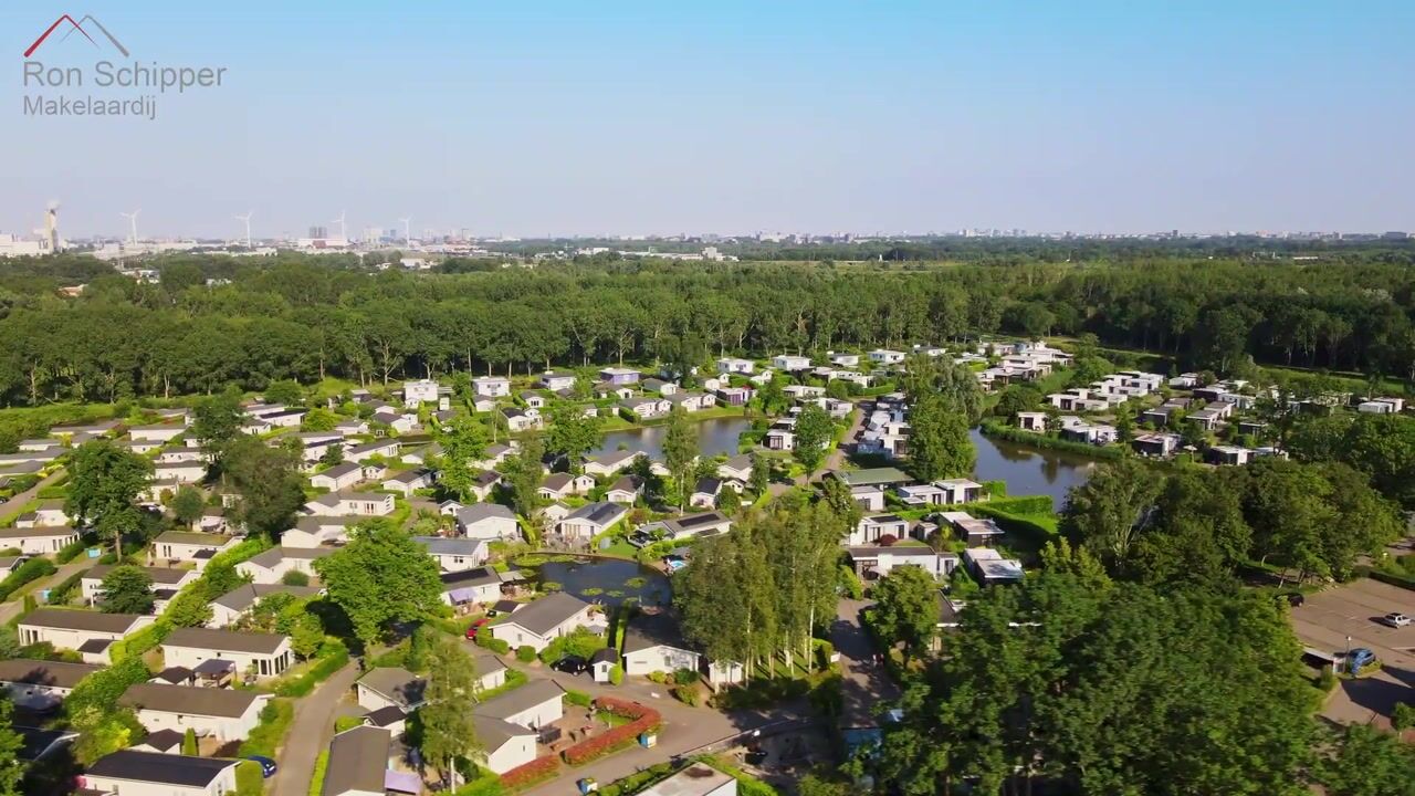 Bekijk video van Zuiderweg 2-147