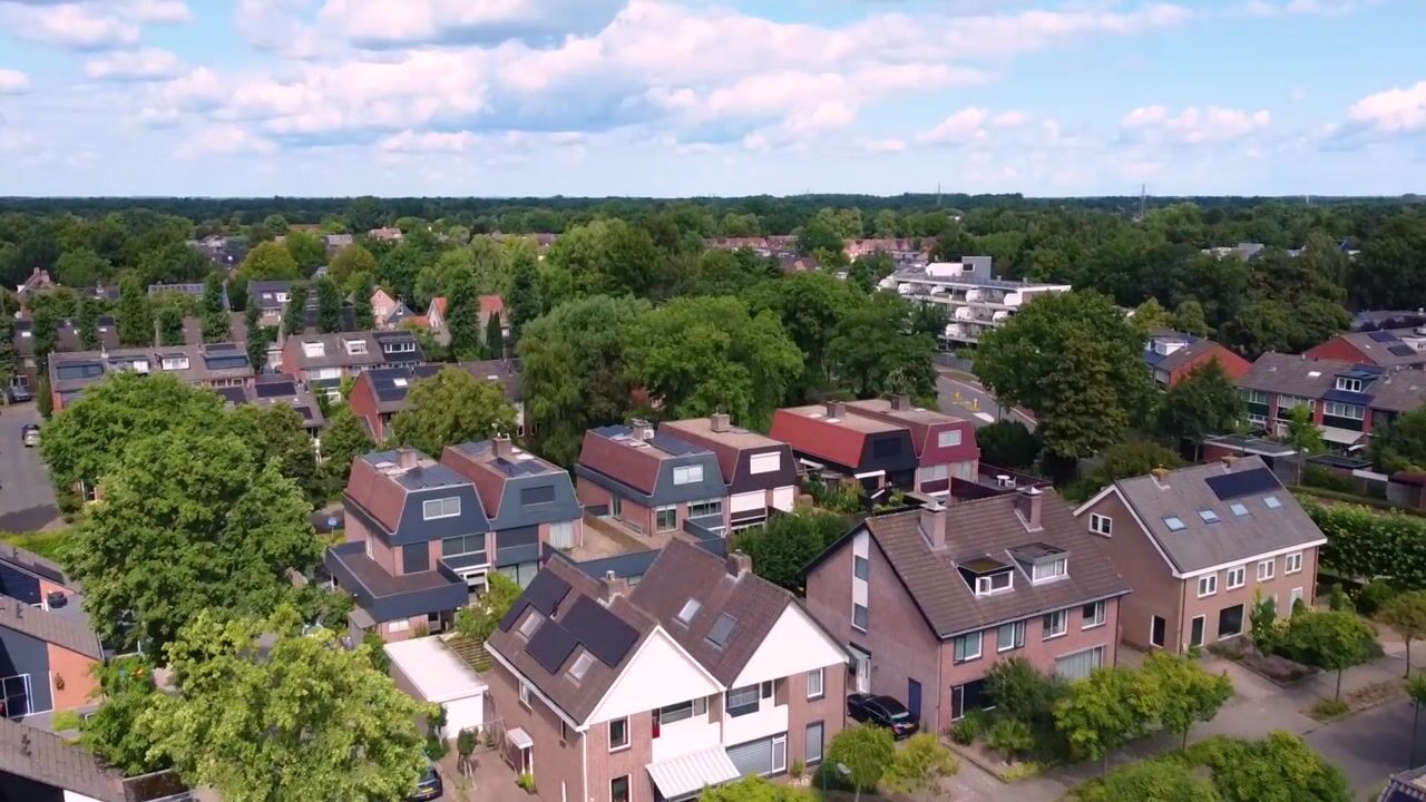 Video van De Roef 12