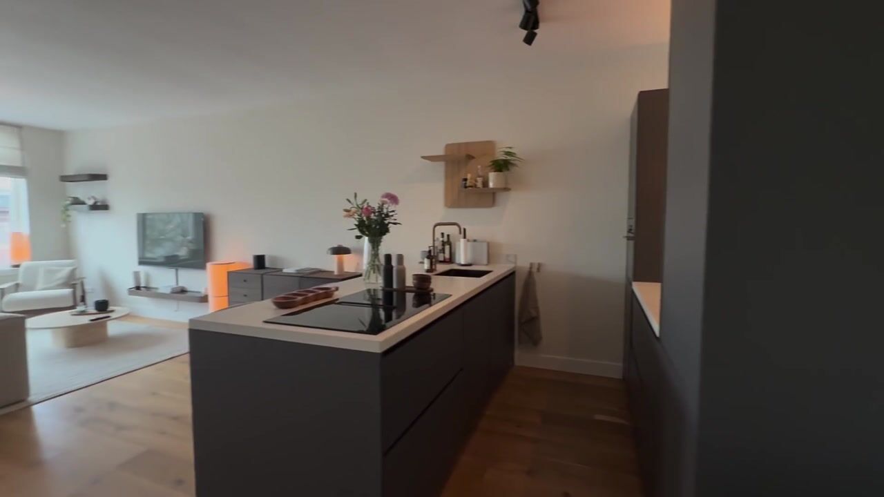 Video van Thomsonlaan 105-F