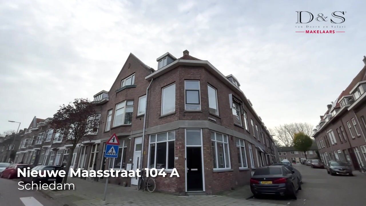 Bekijk video van Nieuwe Maasstraat 104-A