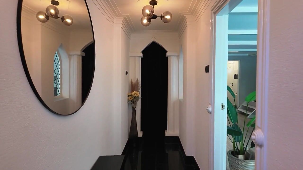 Video van Van Karnebeekstraat 5