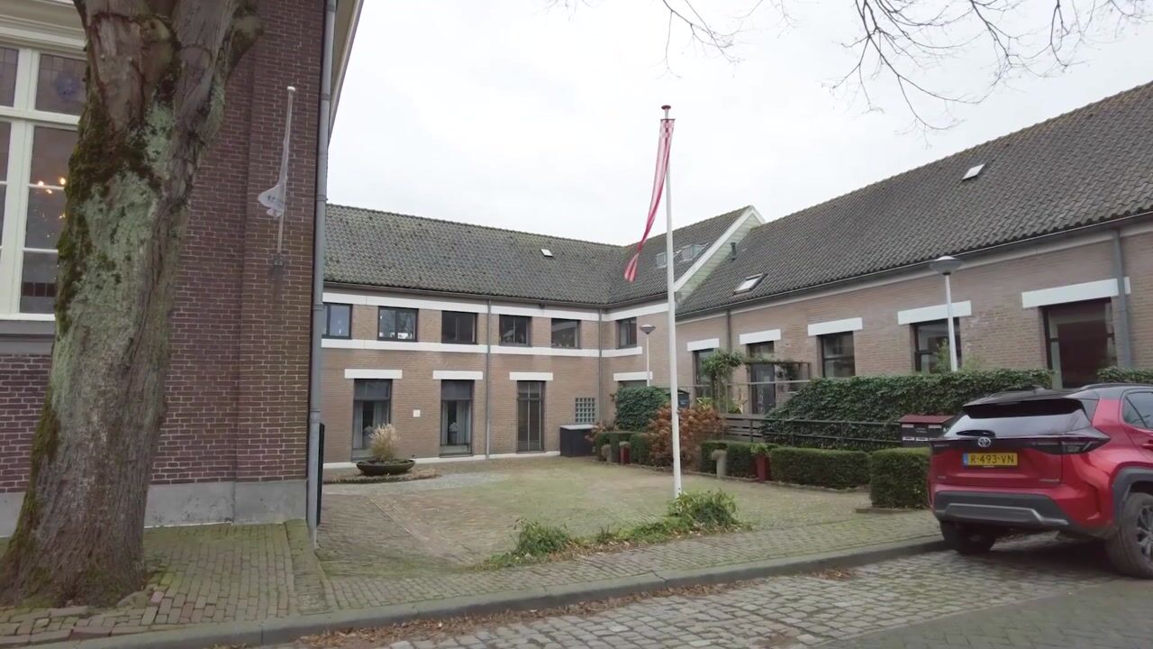 Bekijk video van Raadhuisstraat 5-A