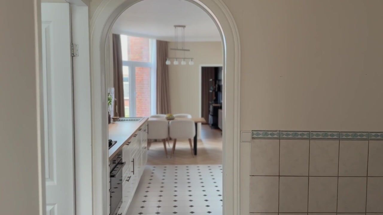 Video van Loosduinseweg 941