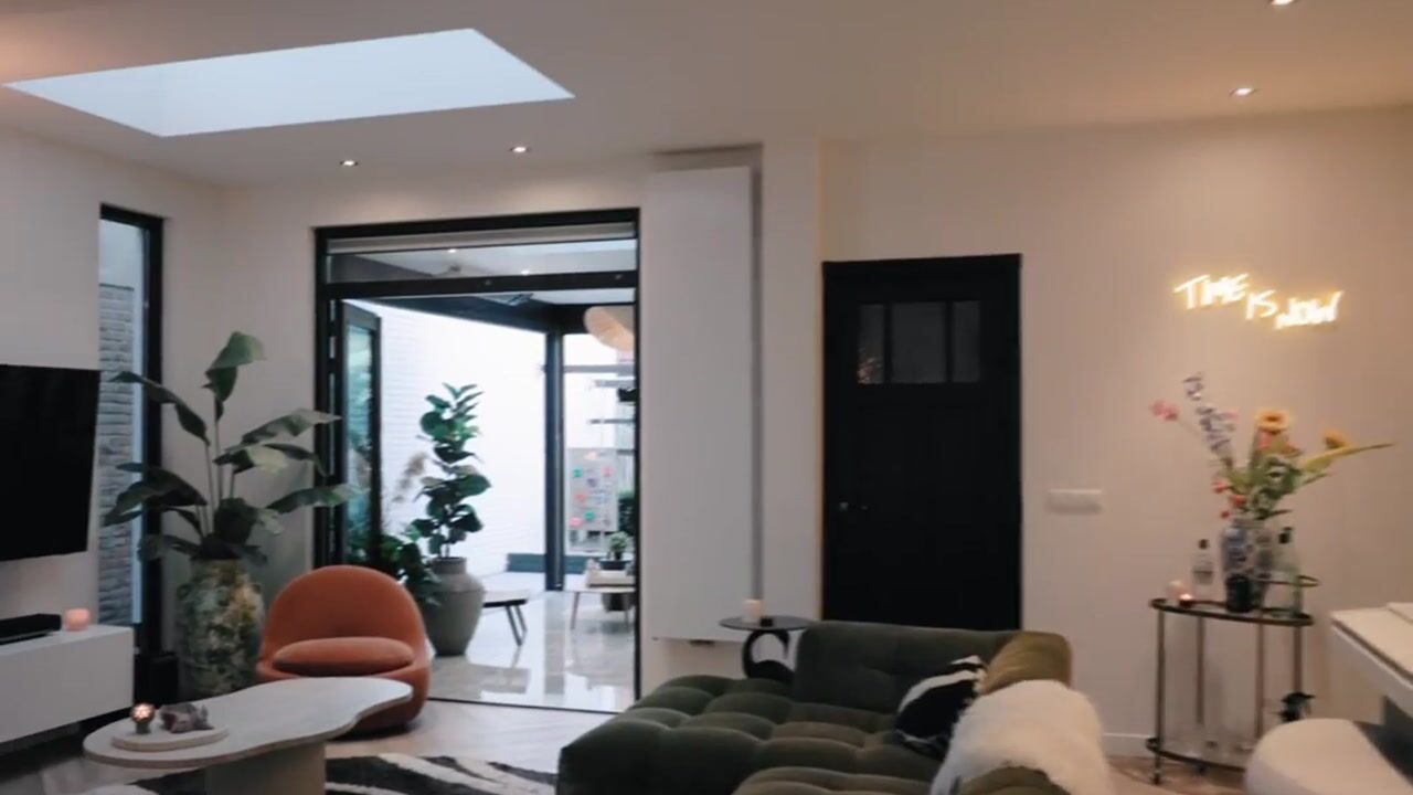 Video of Boulevard Antverpia 29