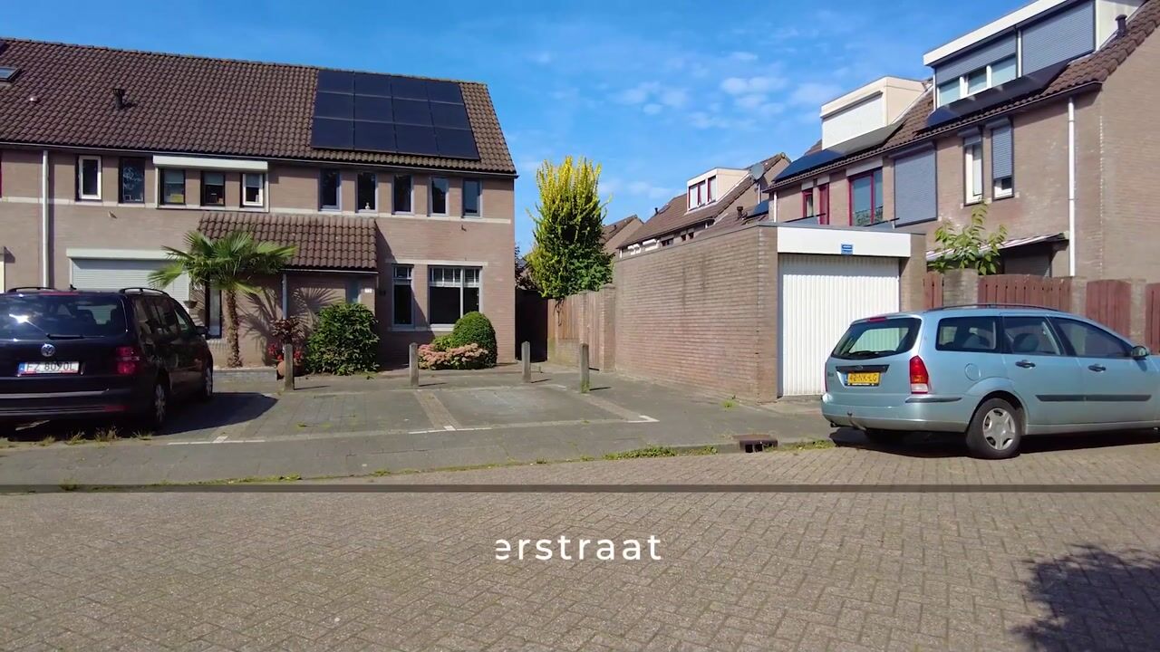 View video of Roerstraat 75