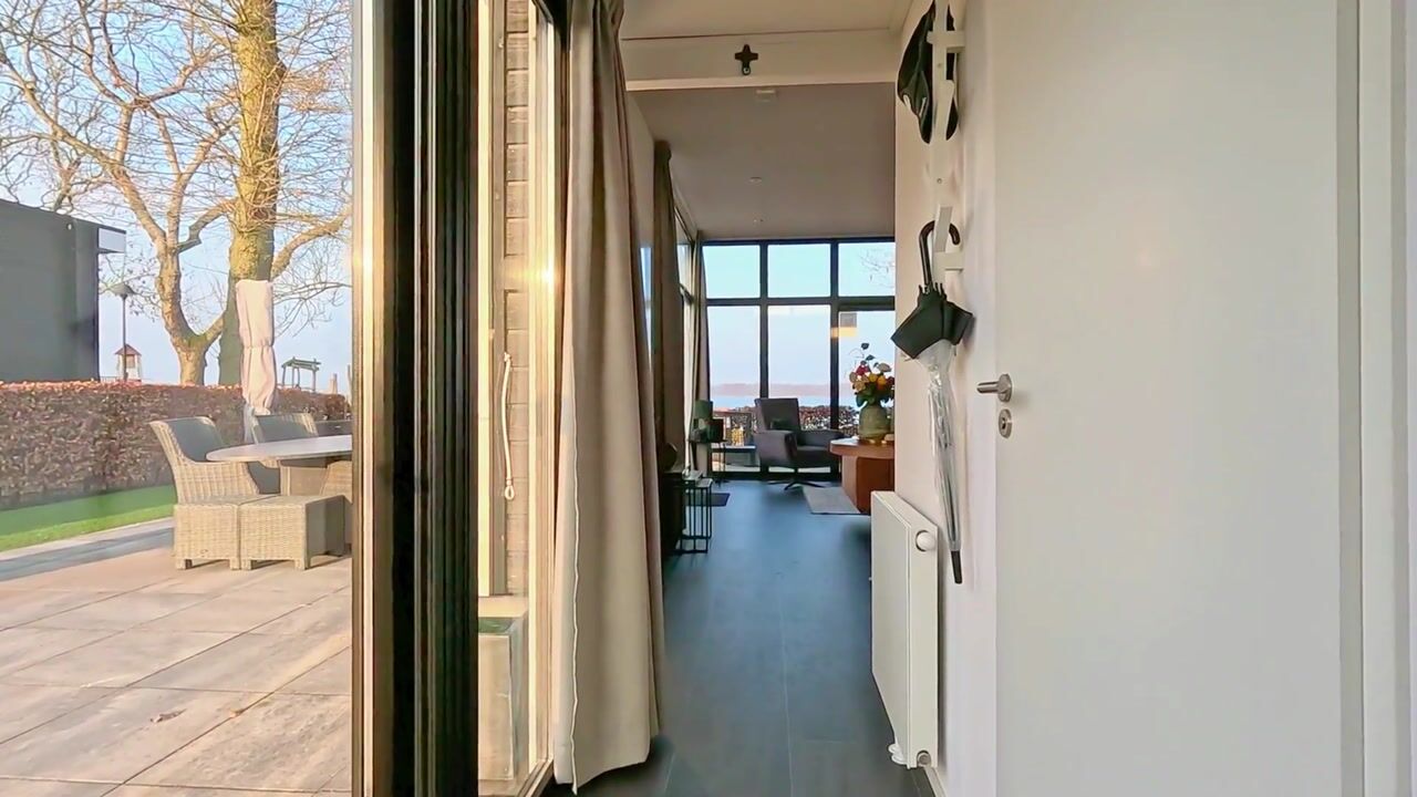 Video van Varelseweg 211-2005