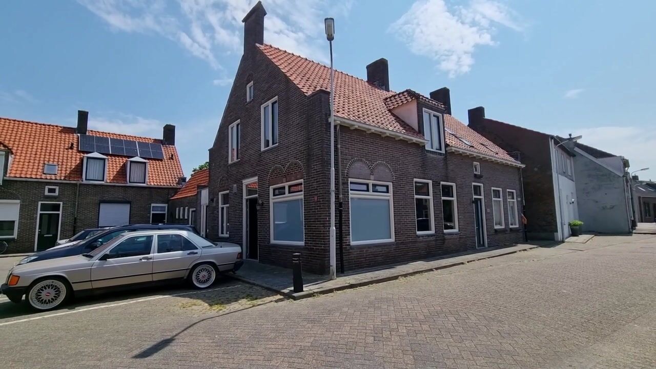 View video of Kazernestraat 33