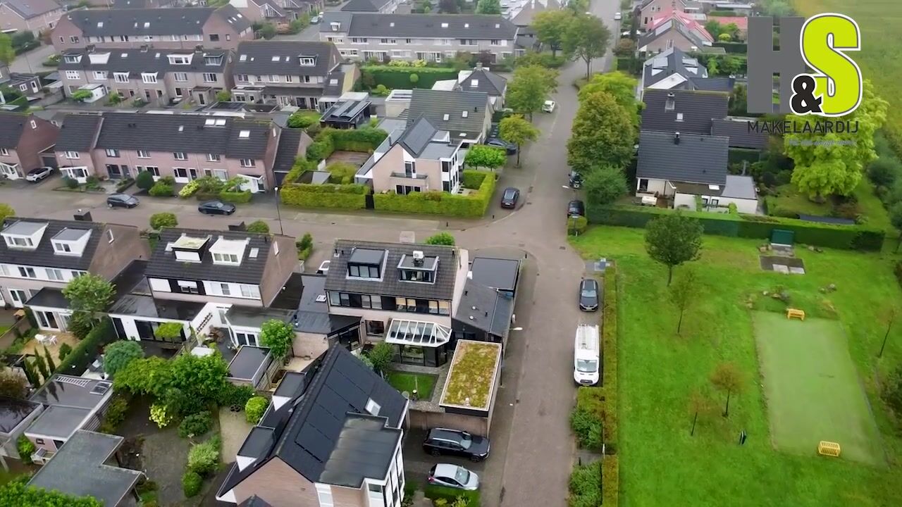 Bekijk video van Meidoorn 42