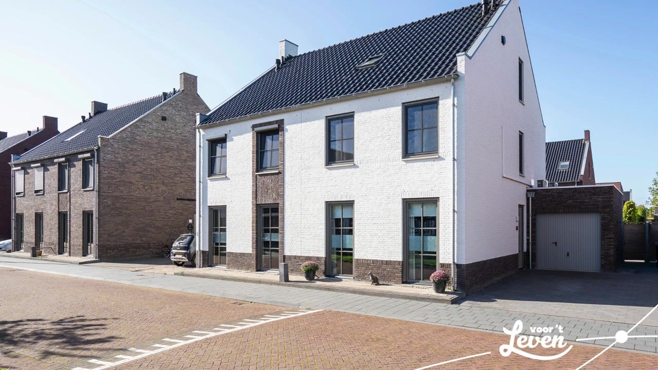 Video van Kobaltblauw 41