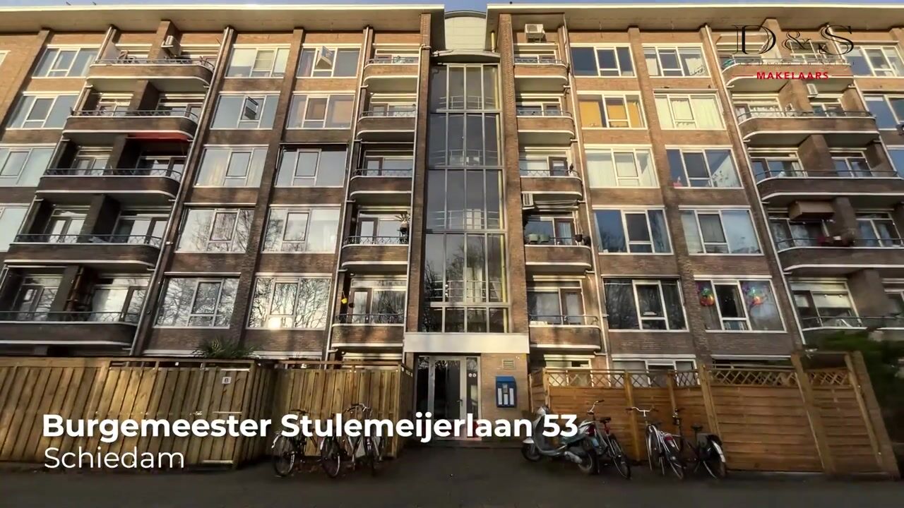 Bekijk video van Burgemeester Stulemeijerlaan 53