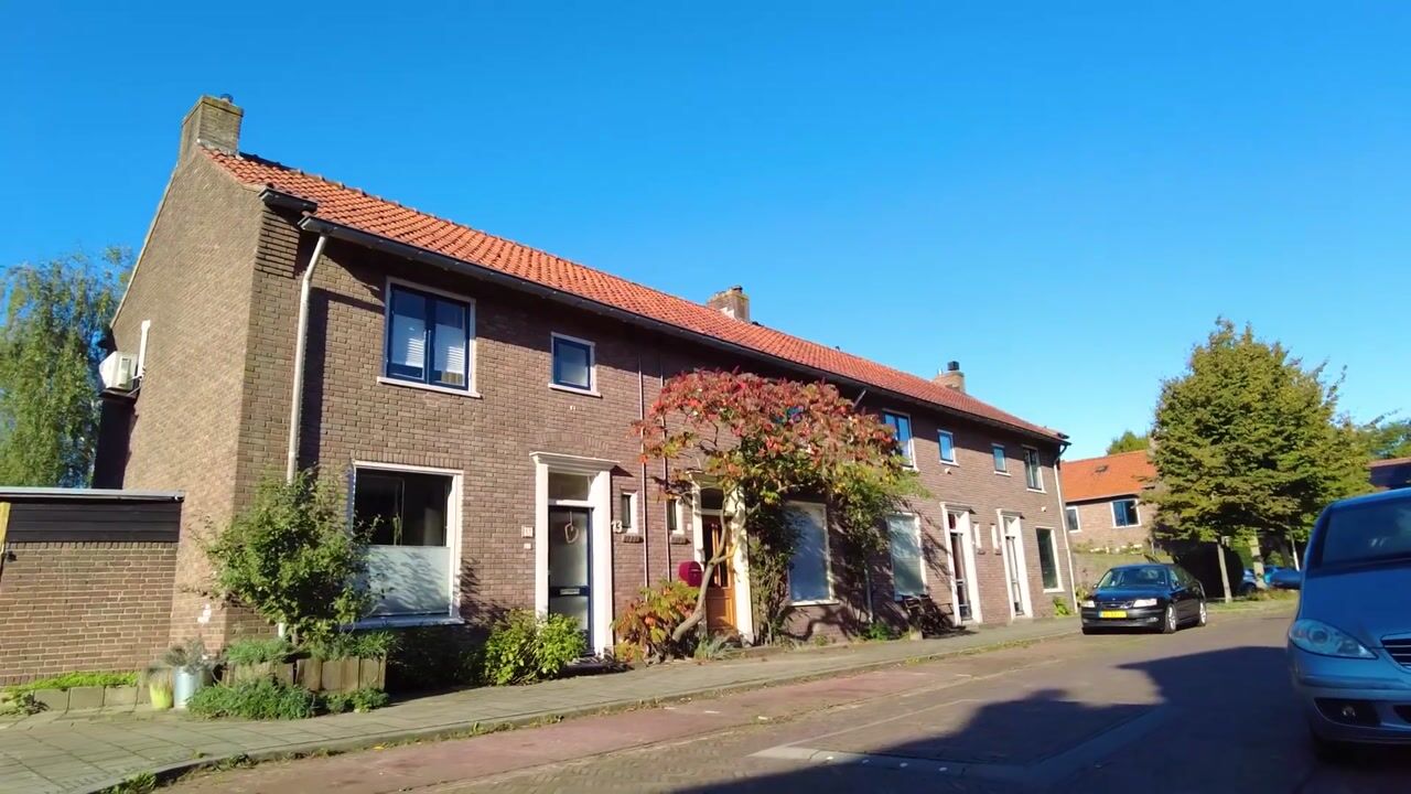 Bekijk video van Dr. M.E. Houckstraat 13