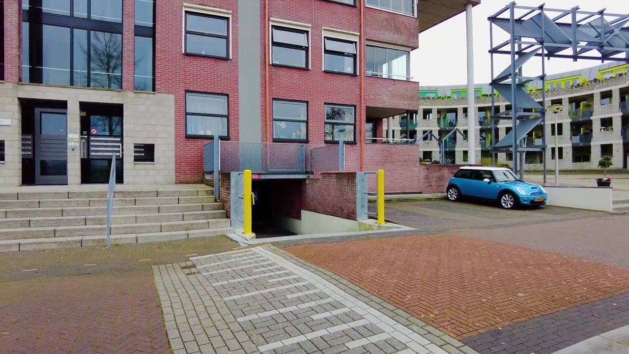 Bekijk video van Prins Hendrikkade 57